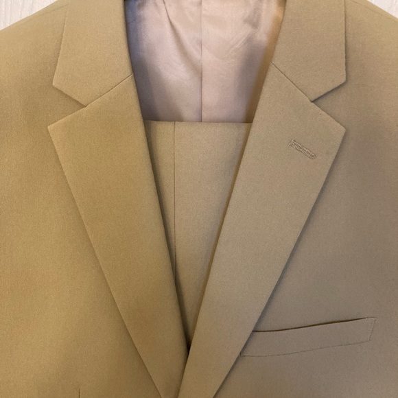 Beige 2 piece Suite - Picture 2 of 5